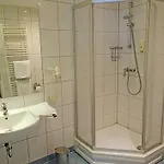 林登酒店 3* Knüllwald