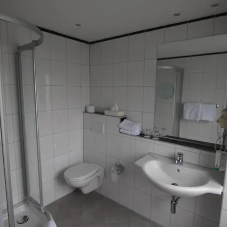 Linden 3* Knüllwald