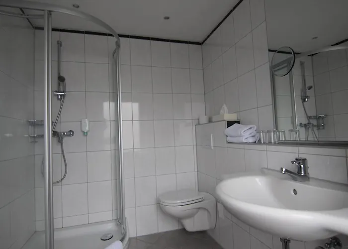 Linden 3* Knüllwald